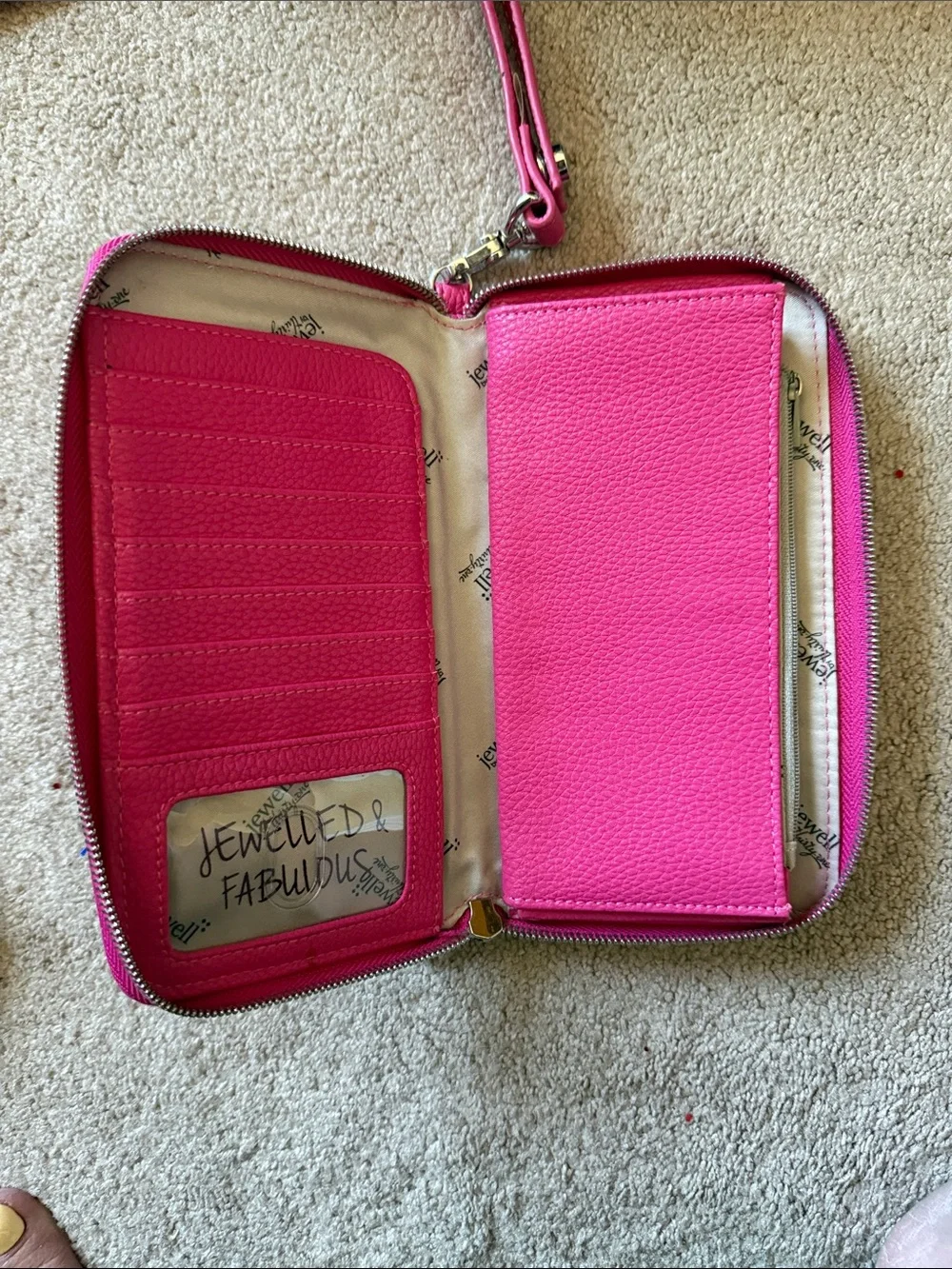 thirty-one Hot Pink Wristlet Wallet with Gold Accent
